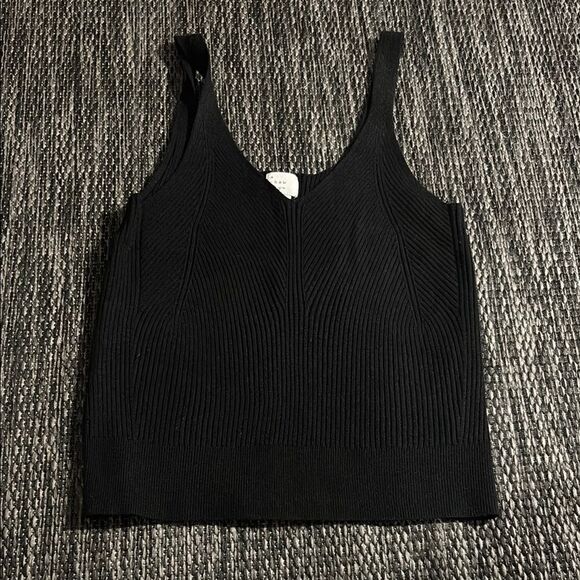 A new day tank top - Picture 1 of 5